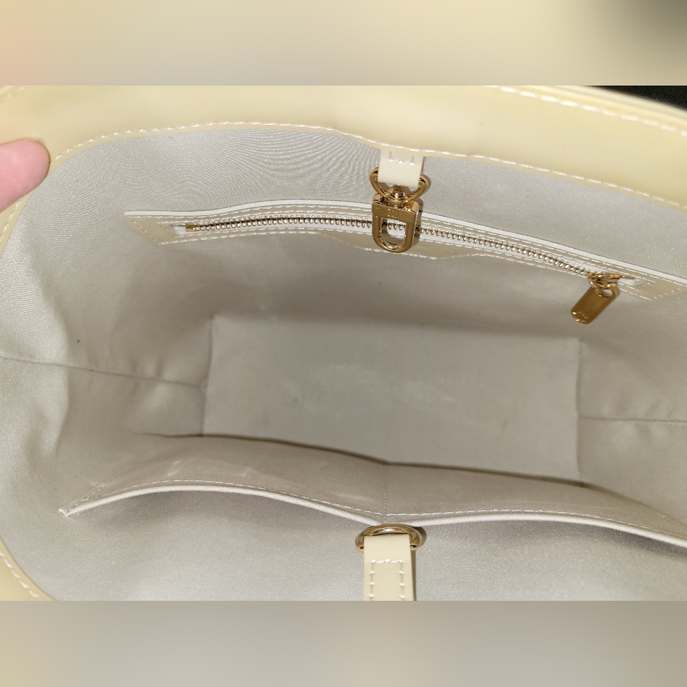 Louis Vuitton Avalon Vernis **READ DESCRIPTION ** - Picture 10 of 16